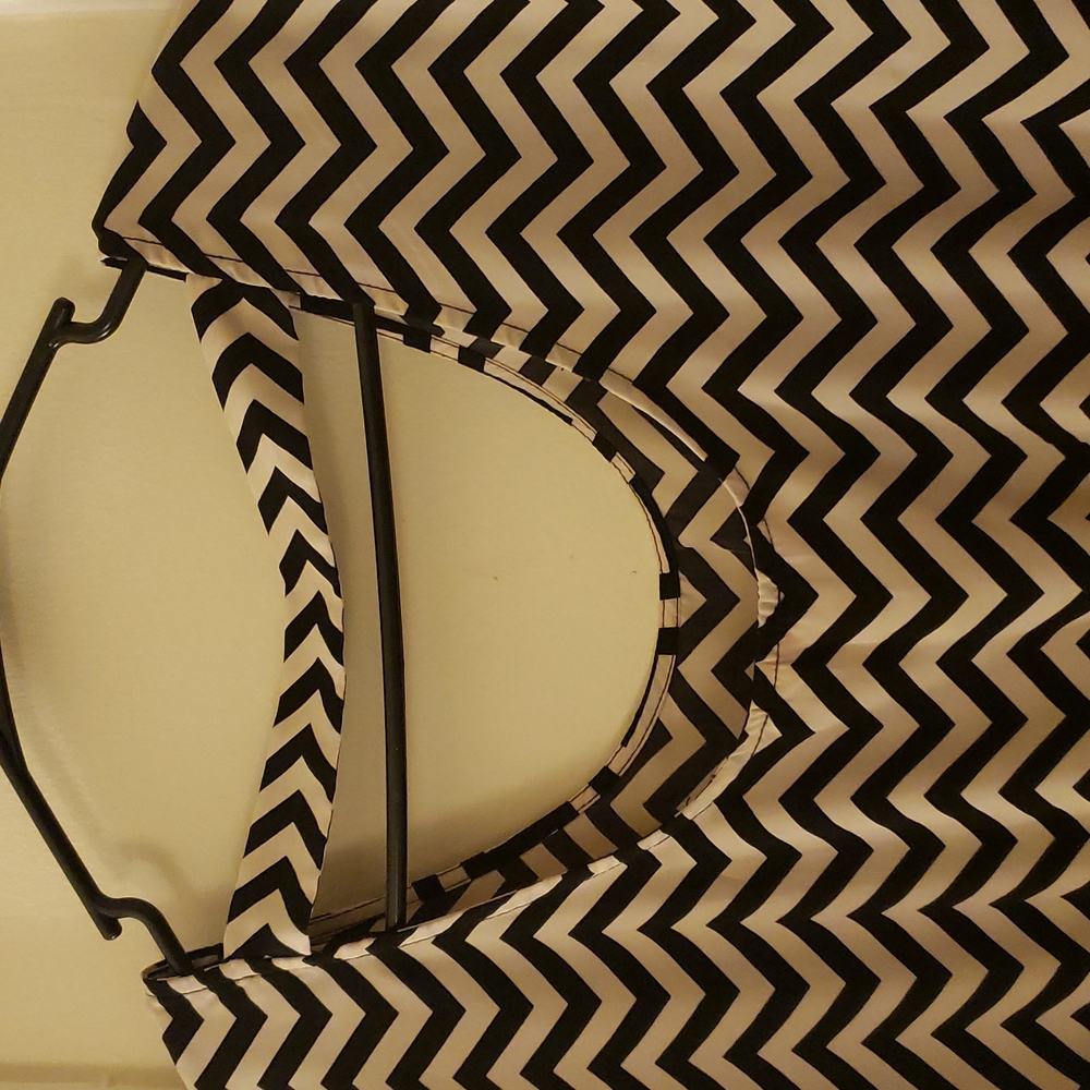 Dress - Picture 3 of 7